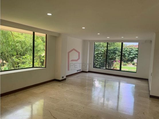 Casa En Arriendo En Medellin Sector El Poblado # 38976